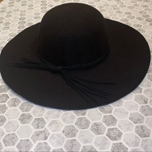 Black Oversized Hat
